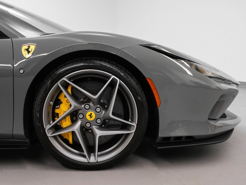 2022 Ferrari F8 Spider Base