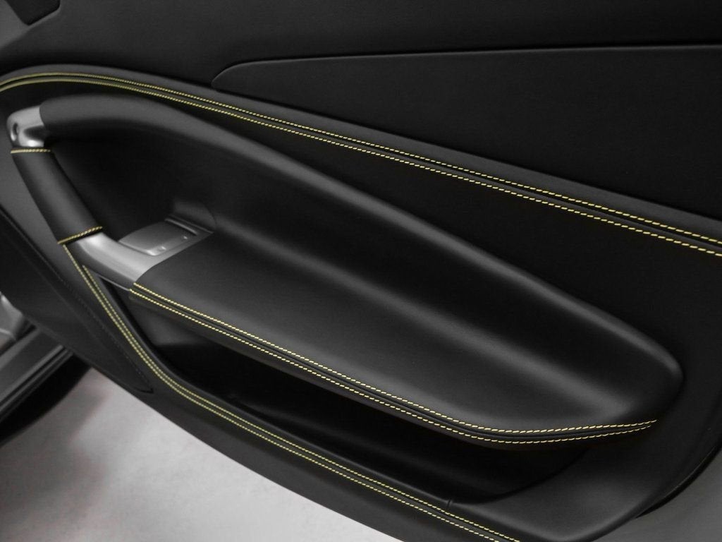 2022 Ferrari F8 Spider Base