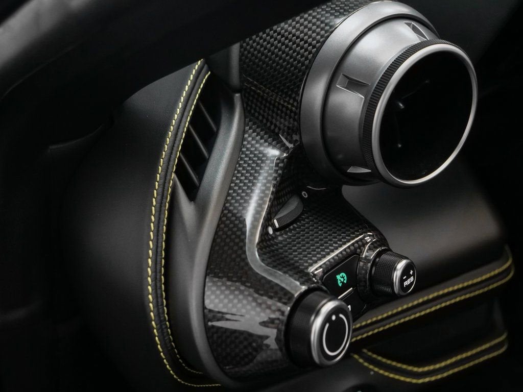 2022 Ferrari F8 Spider Base