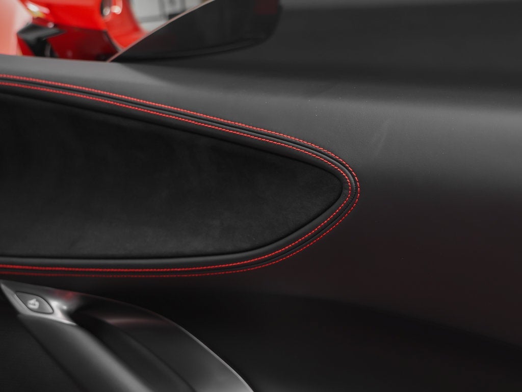 2022 Ferrari SF90 Stradale Base