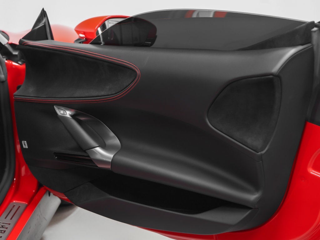 2022 Ferrari SF90 Stradale Base