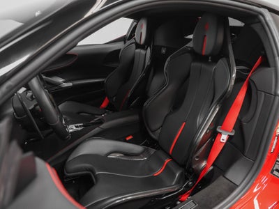 2022 Ferrari SF90 Stradale Base