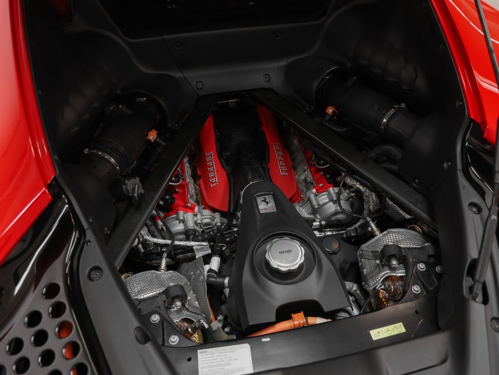 2022 Ferrari SF90 Stradale Base