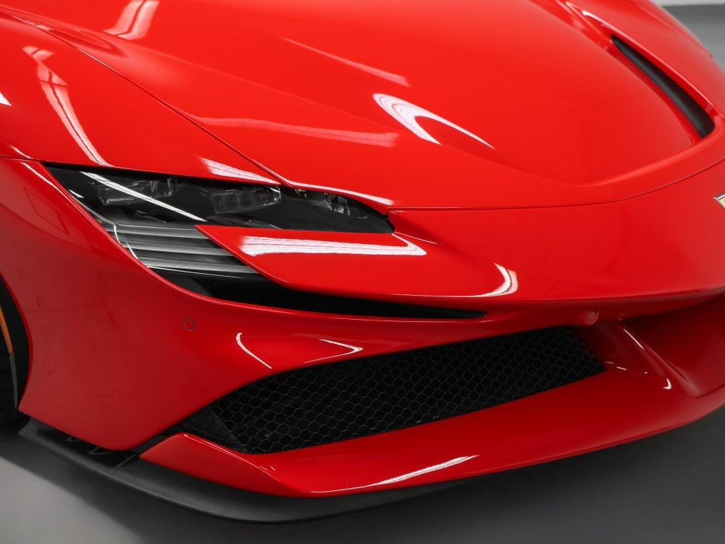 2022 Ferrari SF90 Stradale Base
