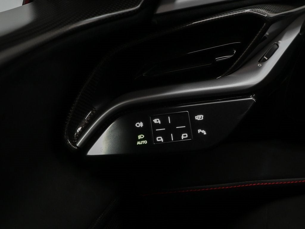 2022 Ferrari SF90 Stradale Base