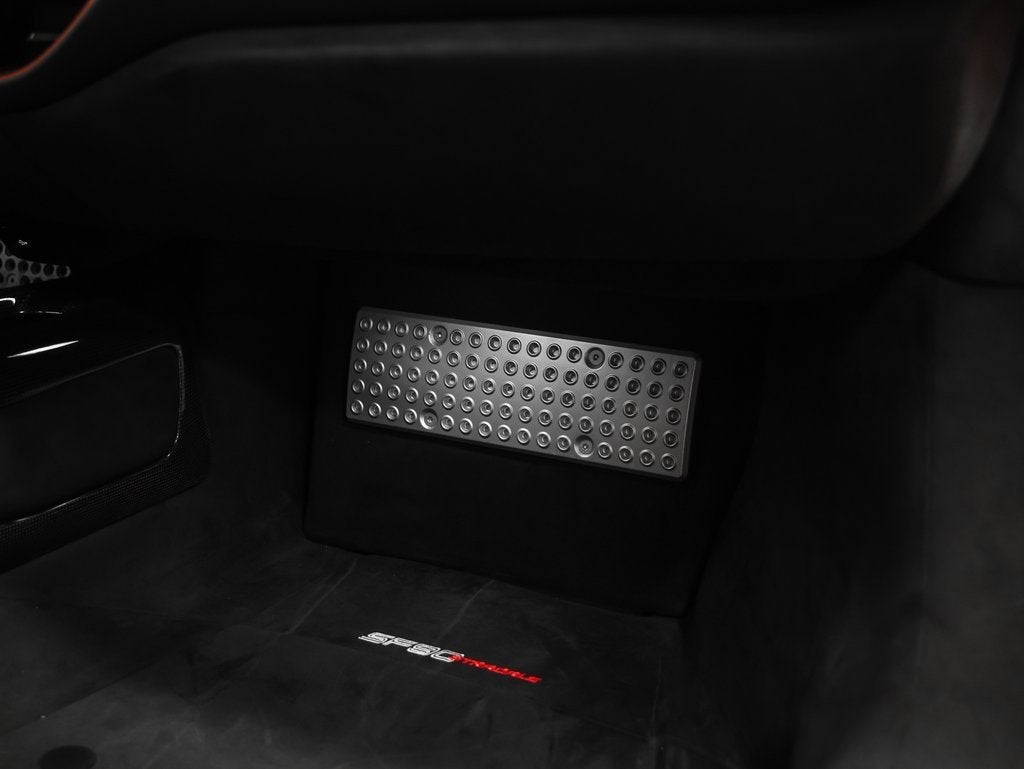 2022 Ferrari SF90 Stradale Base