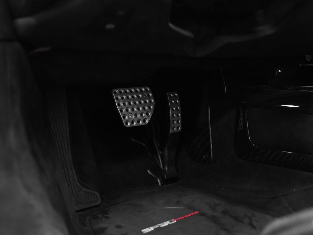 2022 Ferrari SF90 Stradale Base