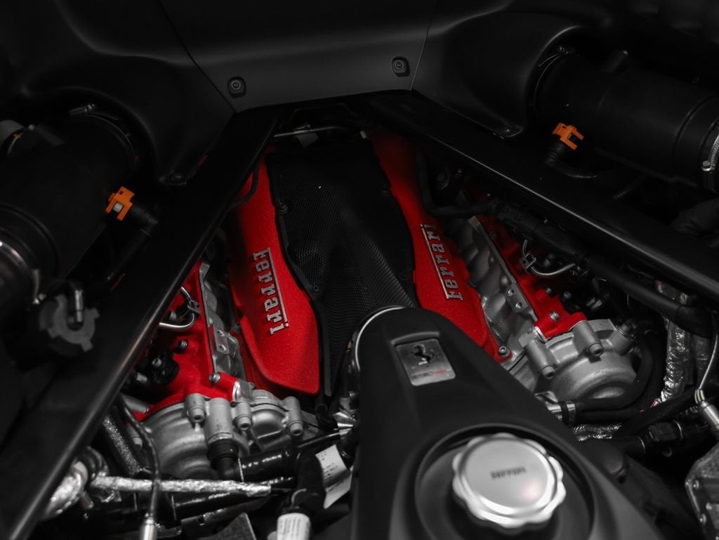 2021 Ferrari SF90 Stradale Base