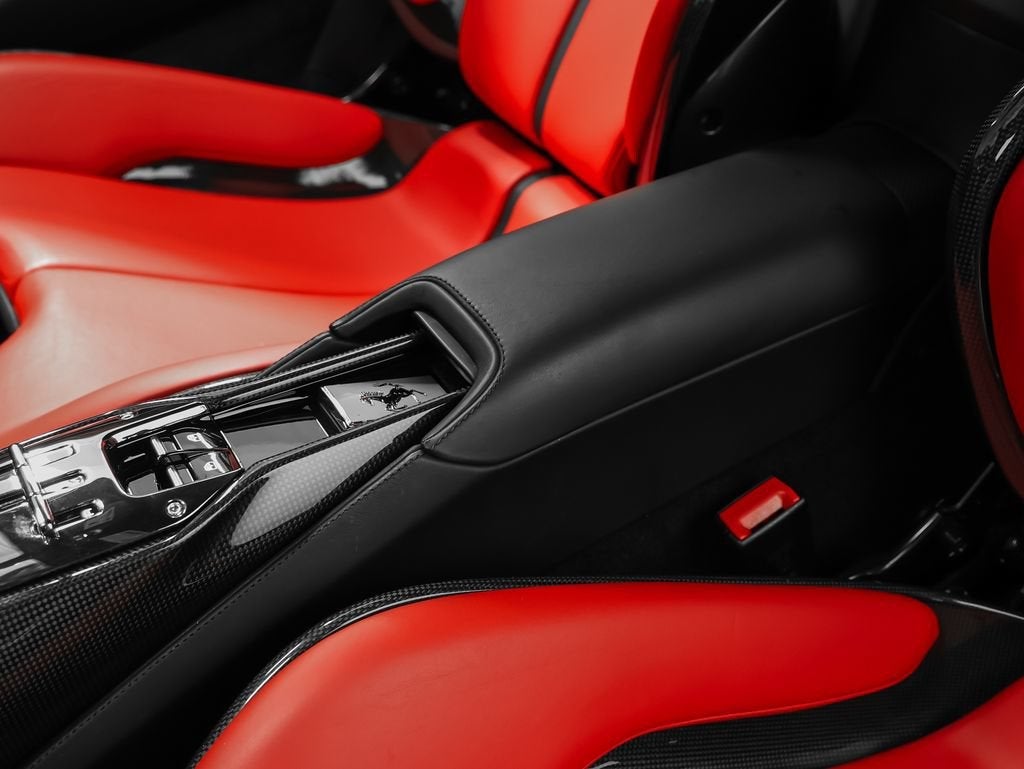 2021 Ferrari SF90 Stradale Base