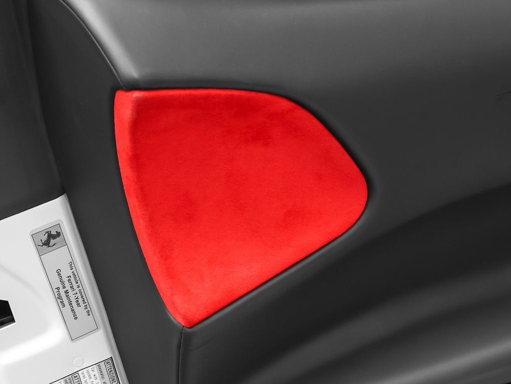 2021 Ferrari SF90 Stradale Base