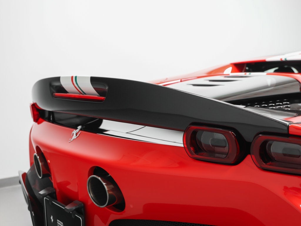 2023 Ferrari SF90 Stradale Base