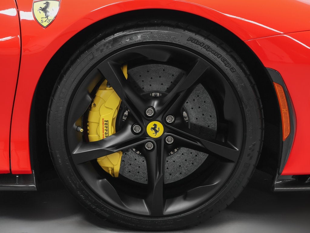2023 Ferrari SF90 Stradale Base