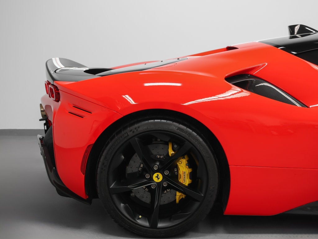 2023 Ferrari SF90 Stradale Base