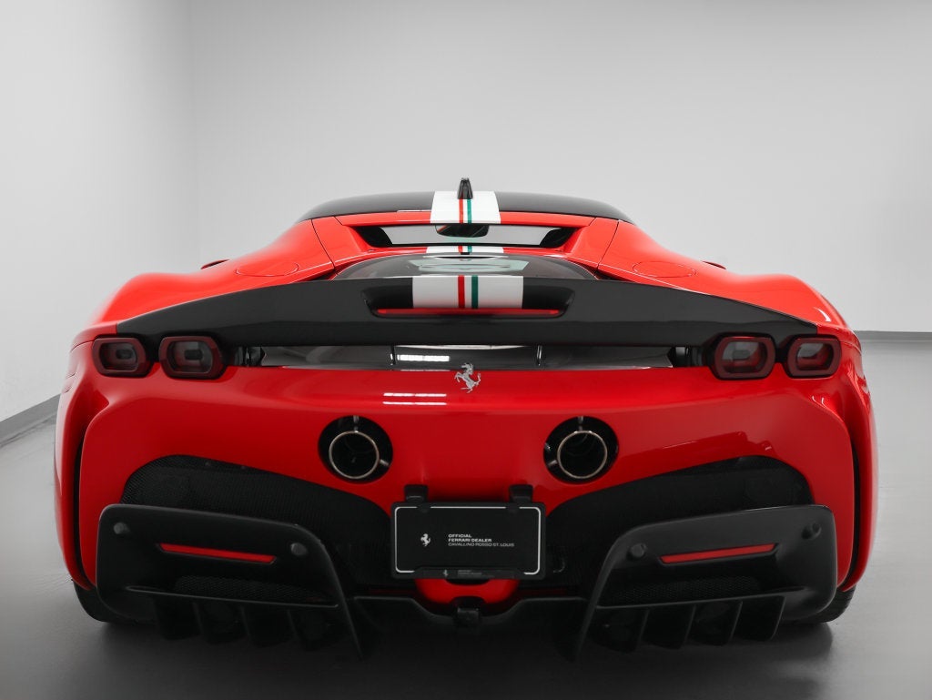 2023 Ferrari SF90 Stradale Base