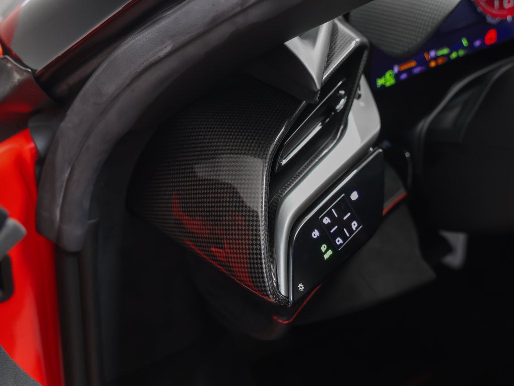 2023 Ferrari SF90 Stradale Base