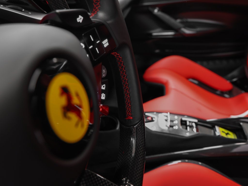 2023 Ferrari SF90 Stradale Base