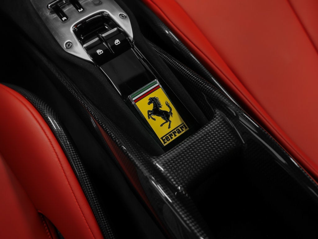 2023 Ferrari SF90 Stradale Base