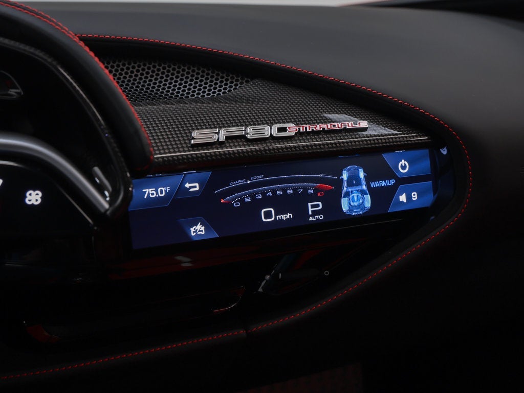 2023 Ferrari SF90 Stradale Base