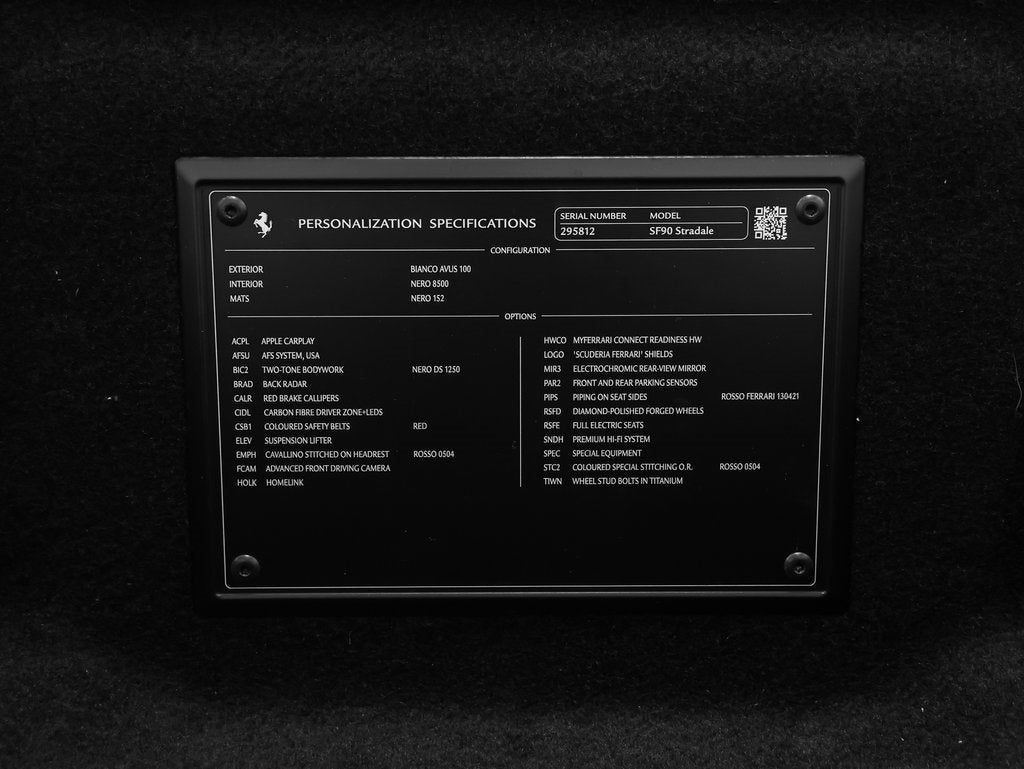 2023 Ferrari SF90 Stradale Base