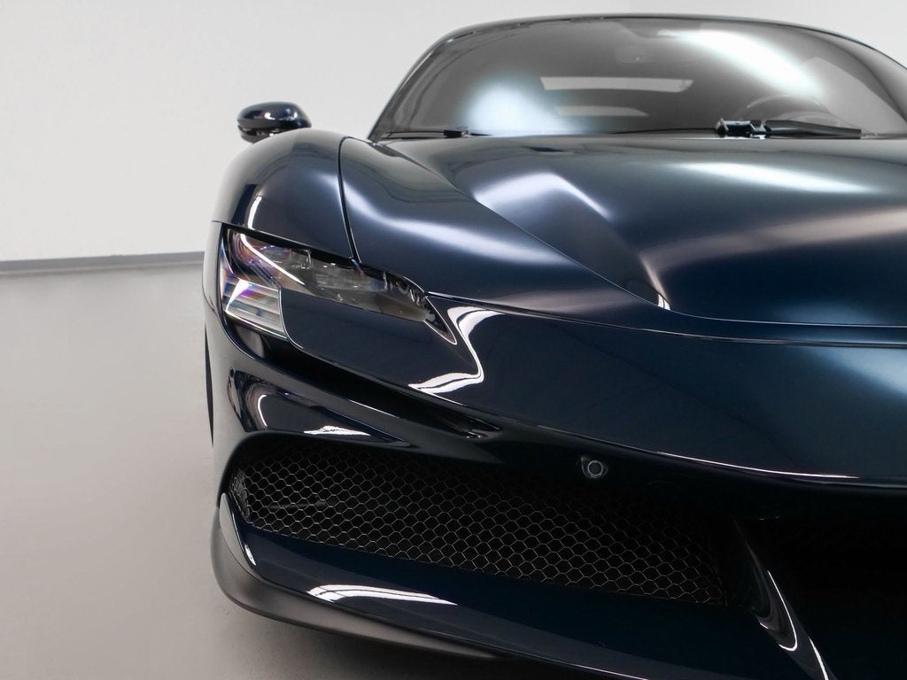 2022 Ferrari SF90 Stradale Base