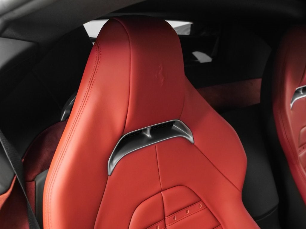 2022 Ferrari SF90 Stradale Base