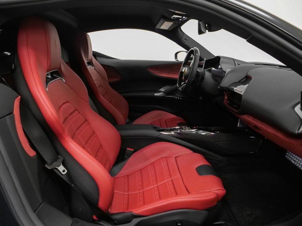 2022 Ferrari SF90 Stradale Base