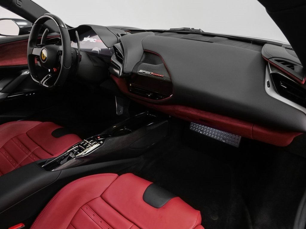 2022 Ferrari SF90 Stradale Base