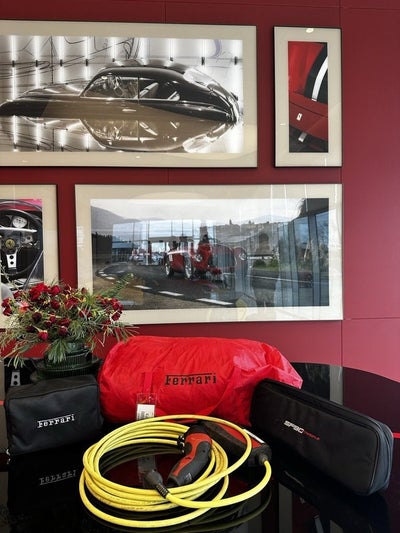 2022 Ferrari SF90 Stradale Base