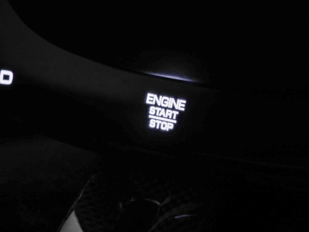 2022 Ferrari SF90 Stradale Base