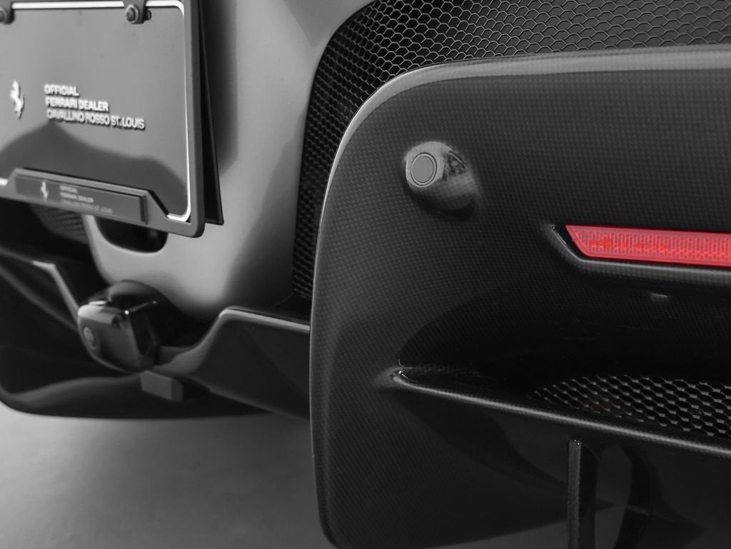 2023 Ferrari SF90 Stradale Base