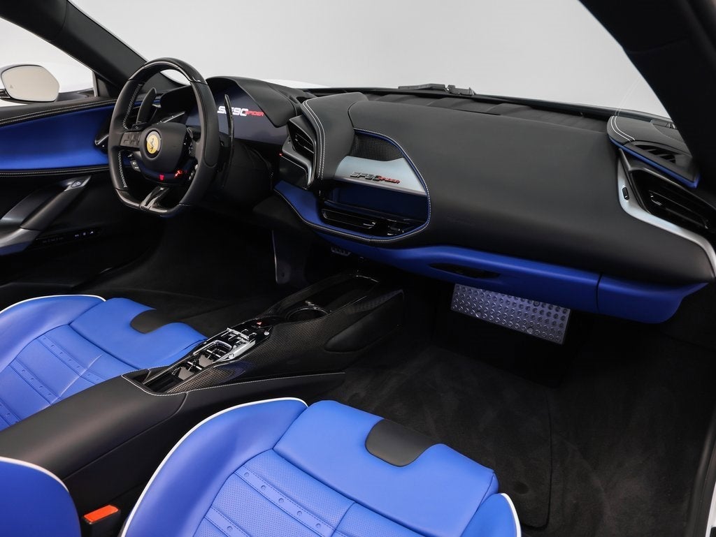 2025 Ferrari SF90 Spider Base