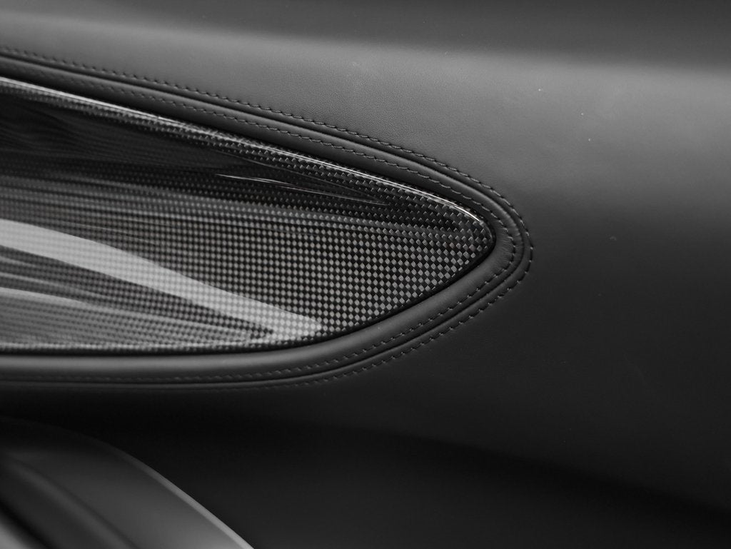 2023 Ferrari SF90 Spider Base