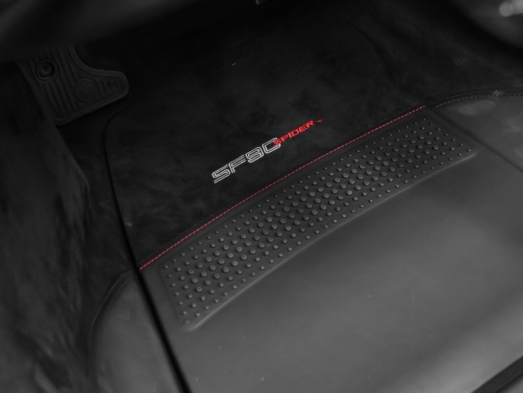 2023 Ferrari SF90 Spider Base