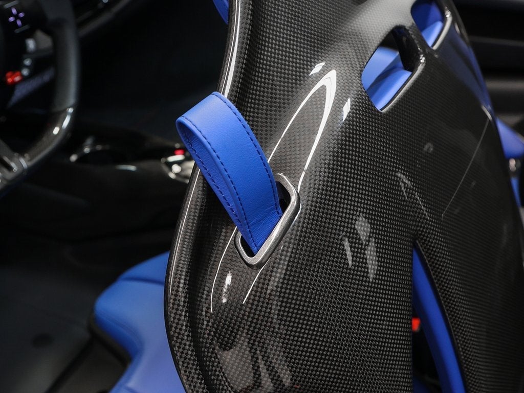 2023 Ferrari SF90 Spider Base