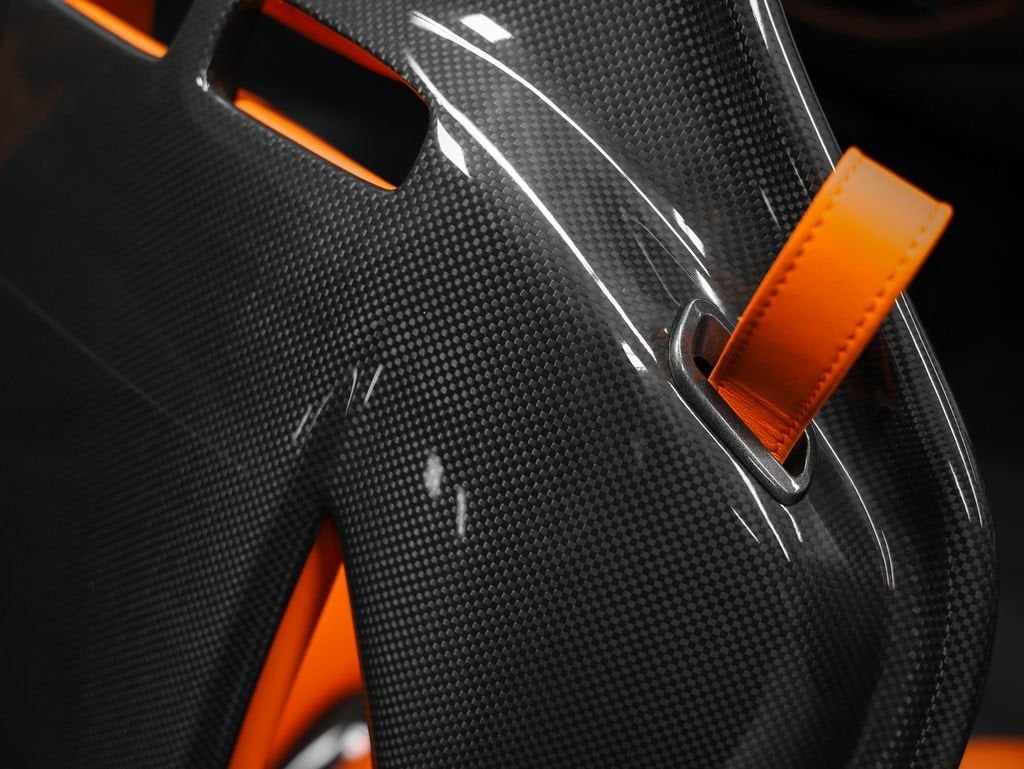 2023 Ferrari SF90 Spider Base