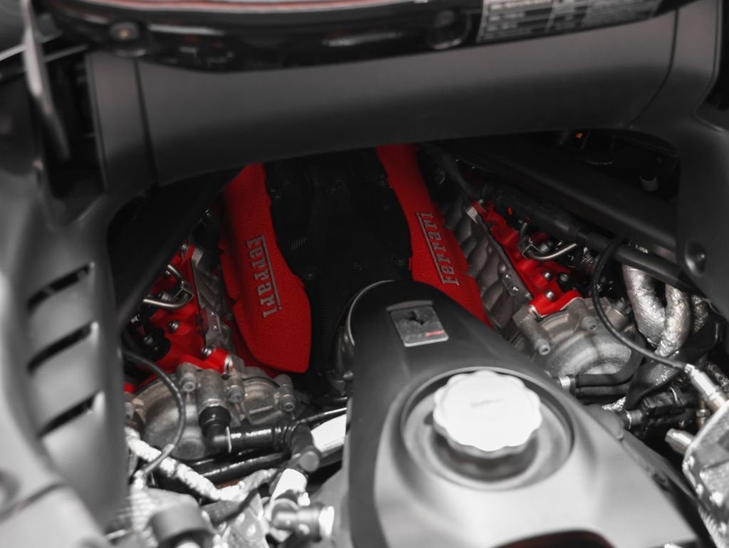 2023 Ferrari SF90 Spider Base