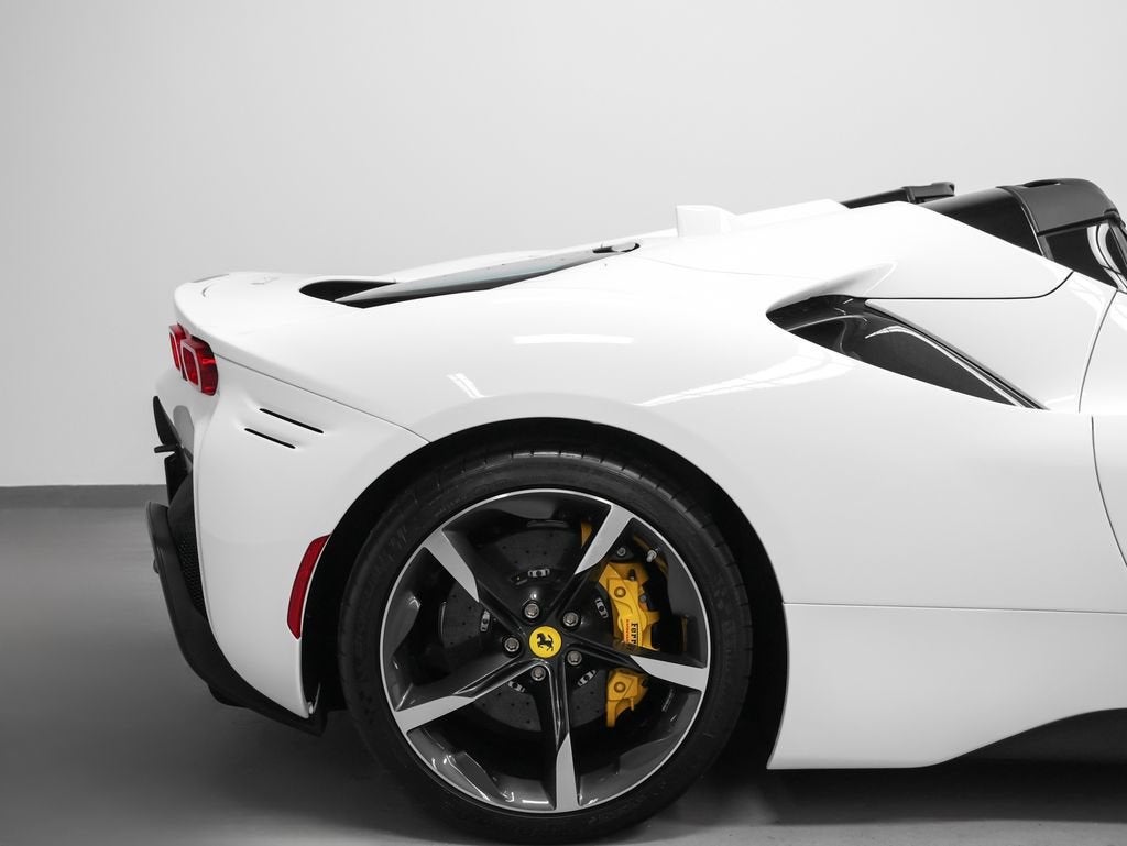 2024 Ferrari SF90 Spider Base