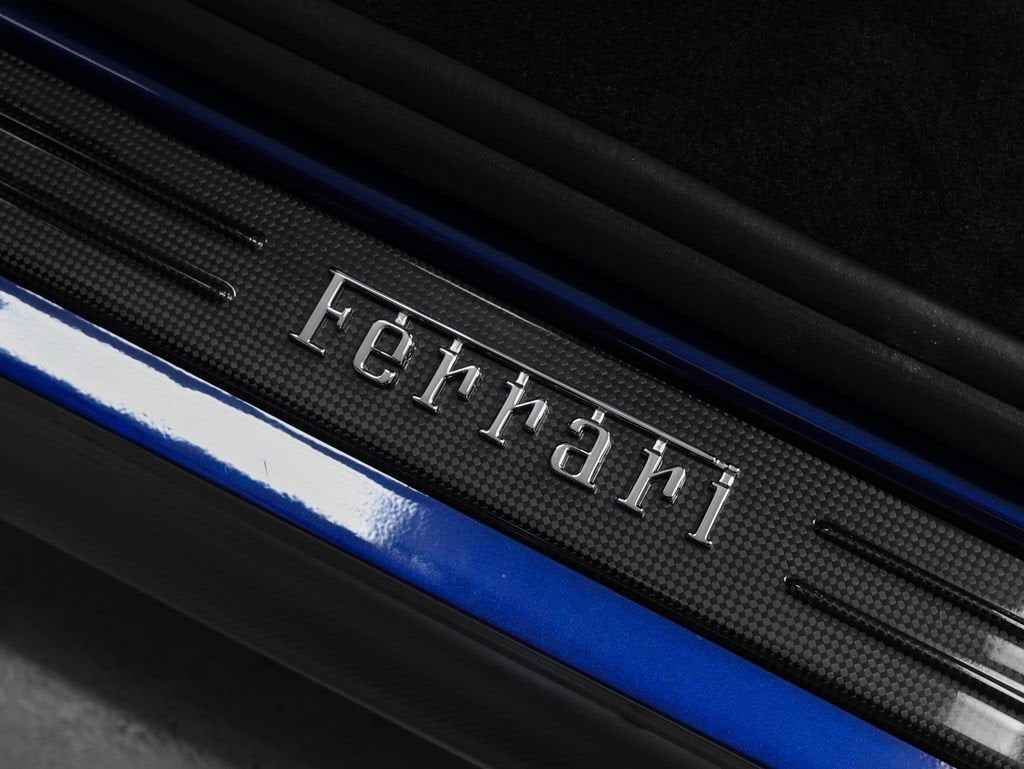 2022 Ferrari SF90 Spider Base