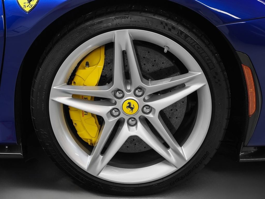 2022 Ferrari SF90 Spider Base