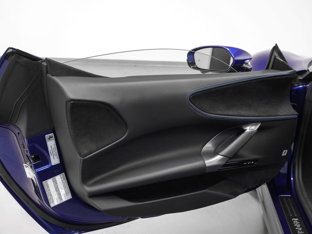 2022 Ferrari SF90 Spider Base