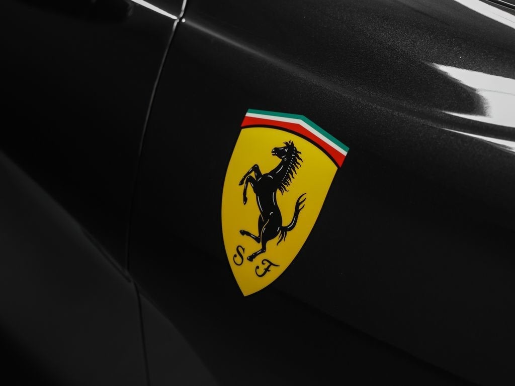 2022 Ferrari 812 GTS Base