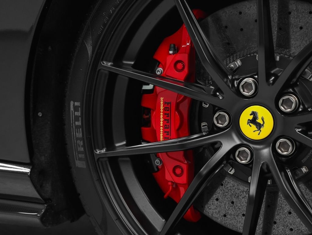 2022 Ferrari 812 GTS Base