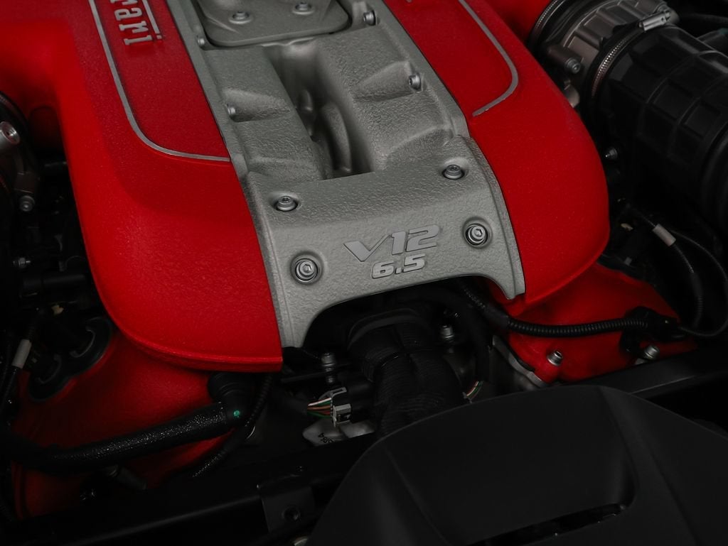 2022 Ferrari 812 GTS Base