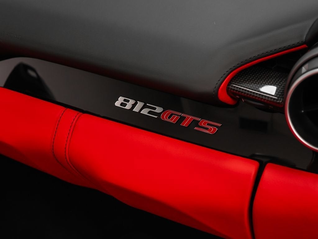 2022 Ferrari 812 GTS Base