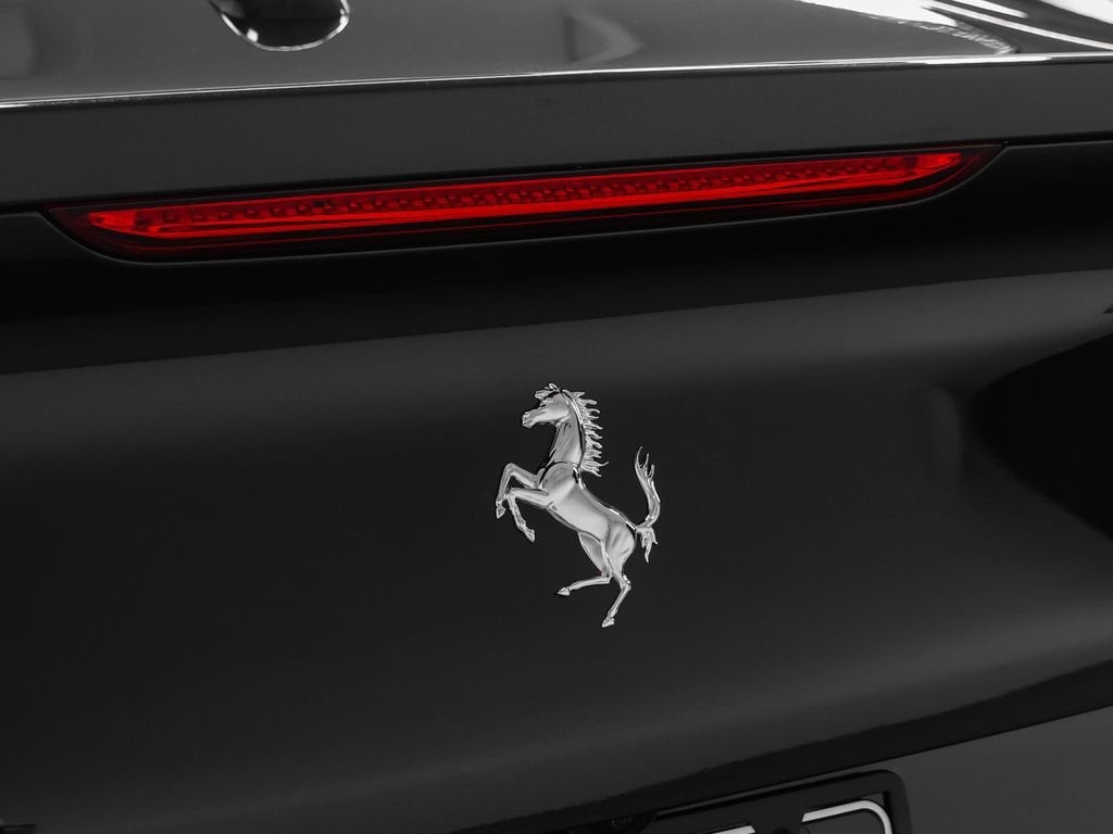 2022 Ferrari 812 GTS Base