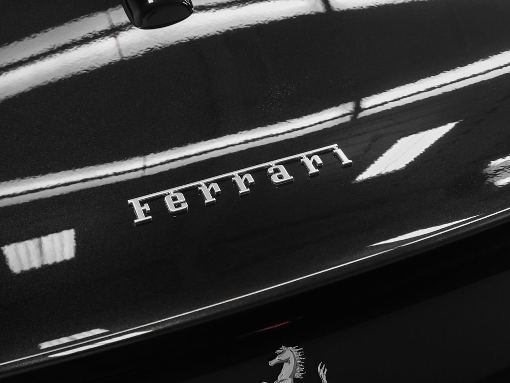 2022 Ferrari 812 GTS Base