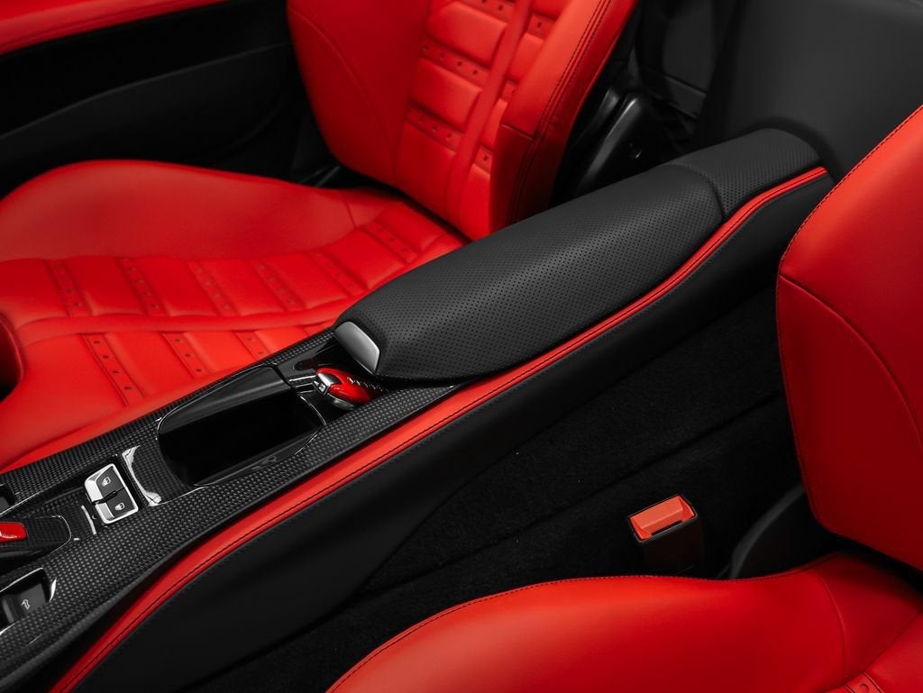 2022 Ferrari 812 GTS Base