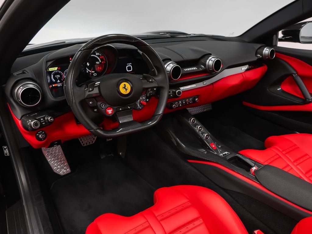 2022 Ferrari 812 GTS Base
