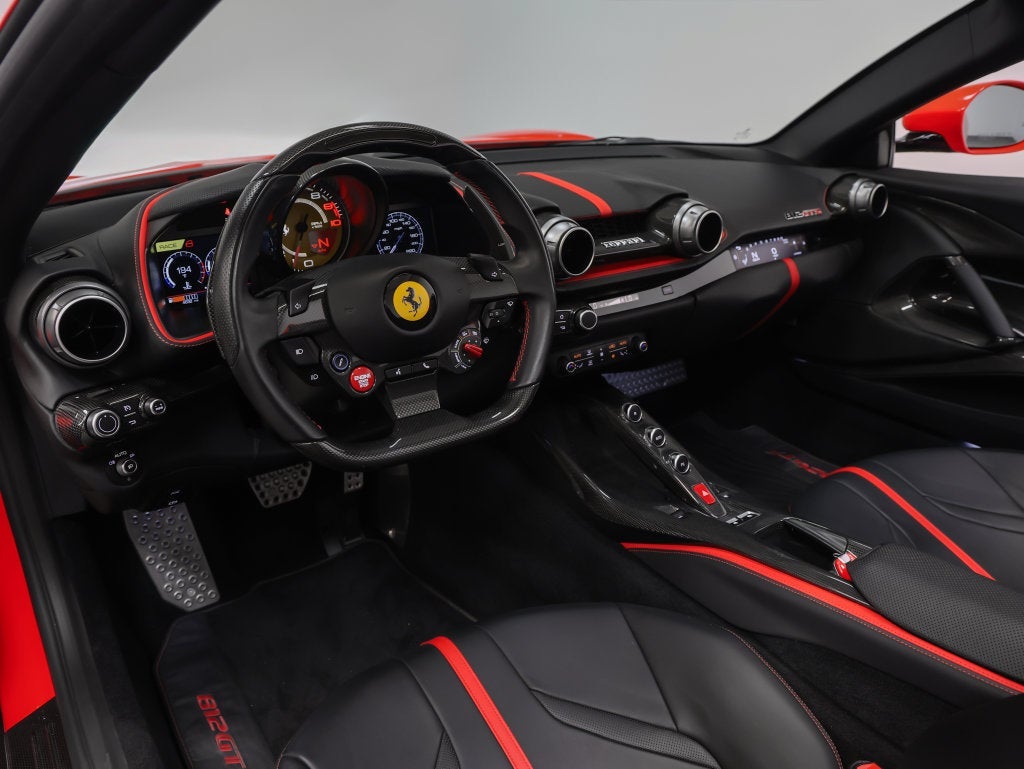 2023 Ferrari 812 GTS Base