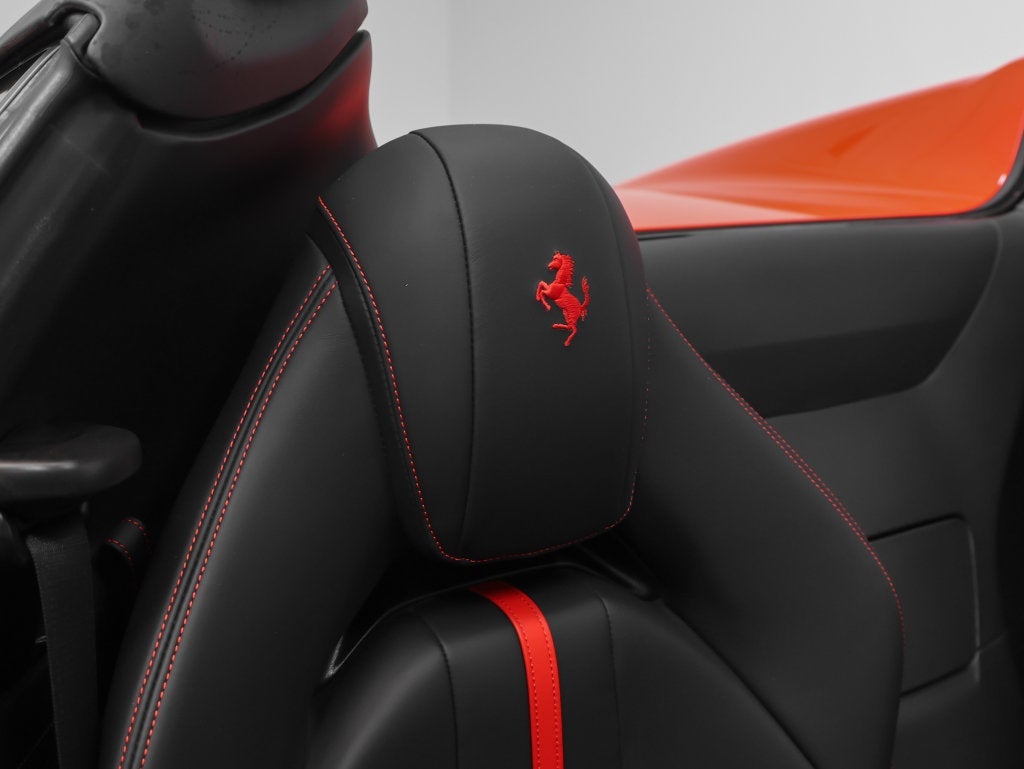 2023 Ferrari 812 GTS Base